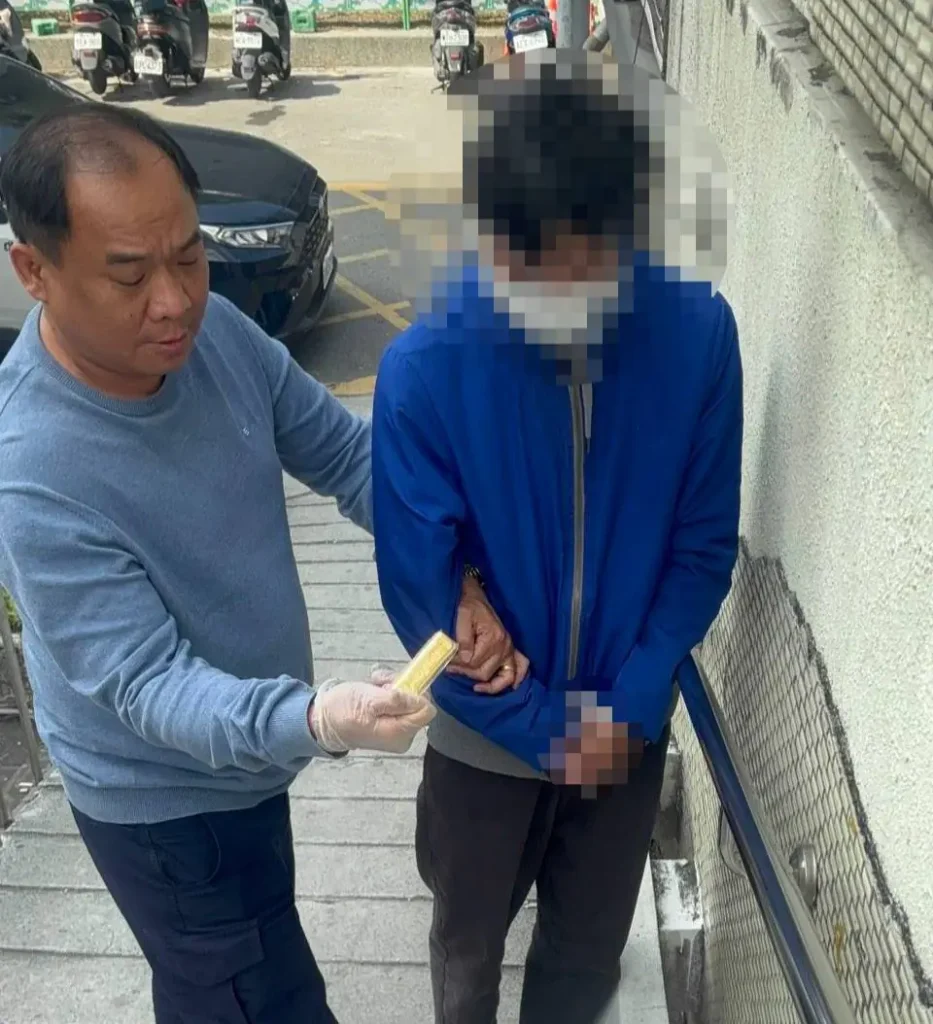 佯稱買金條　2男涉搶銀樓被逮　