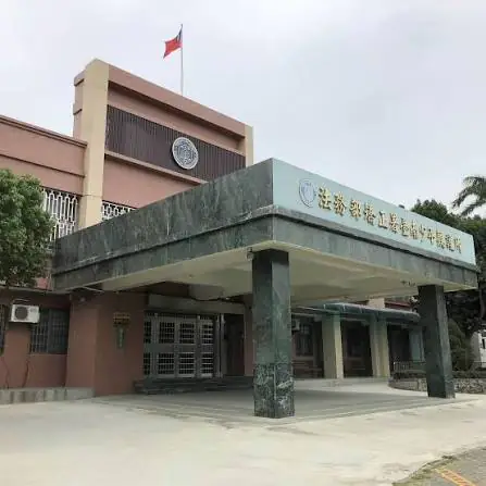 什麼是少年觀護所？-南少觀，以藝術活動「矇眼、尋找、碰觸」重建親子關係　