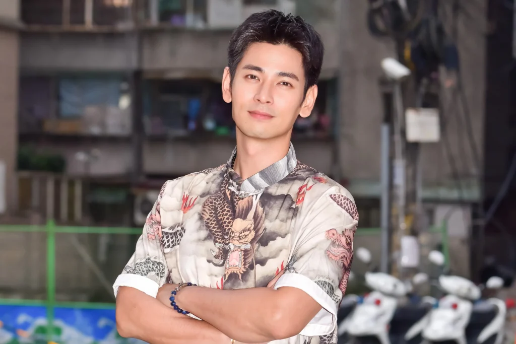 楊子儀全面解放最狂反派-雨中狂奔一公里跑到心臟爆裂