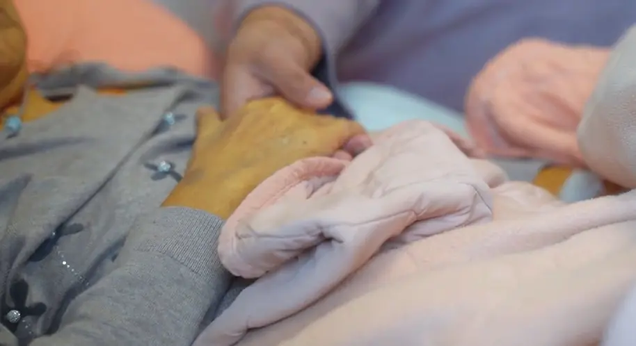 當生命進入最後一頁-「九六生命」走訪醫院結合芳療溫柔陪伴