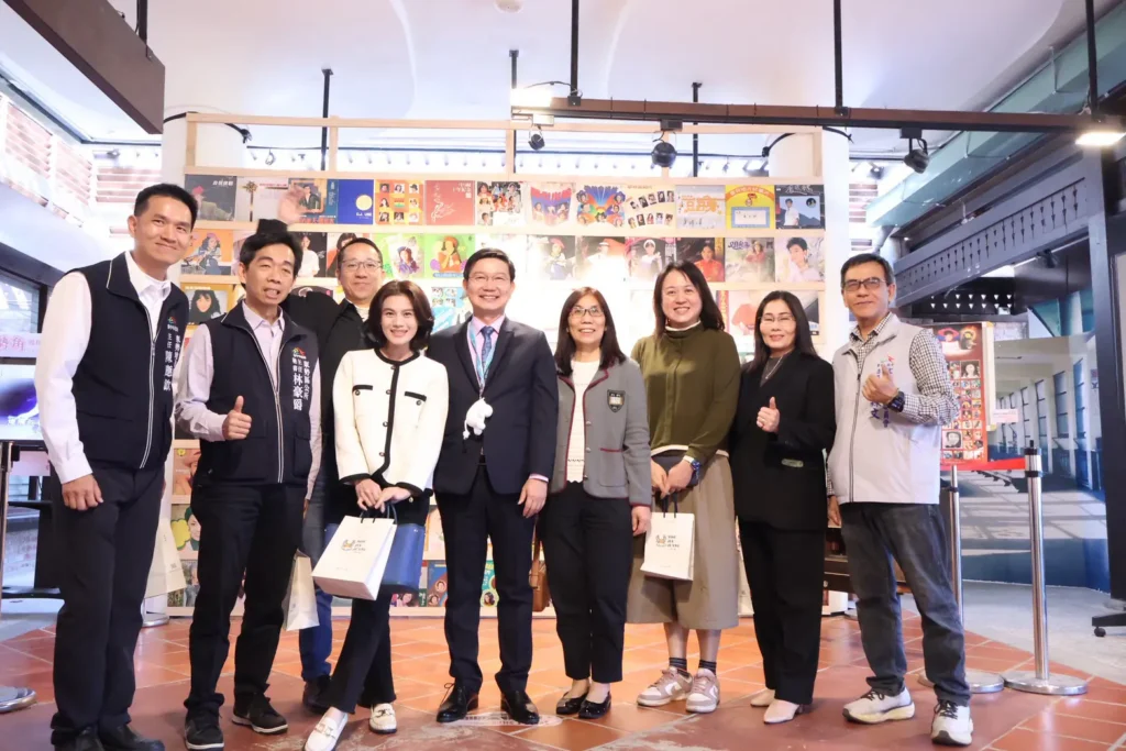 鳳飛飛歌聲來做客-飛上東勢角~鳳棲山城迎新歲活動