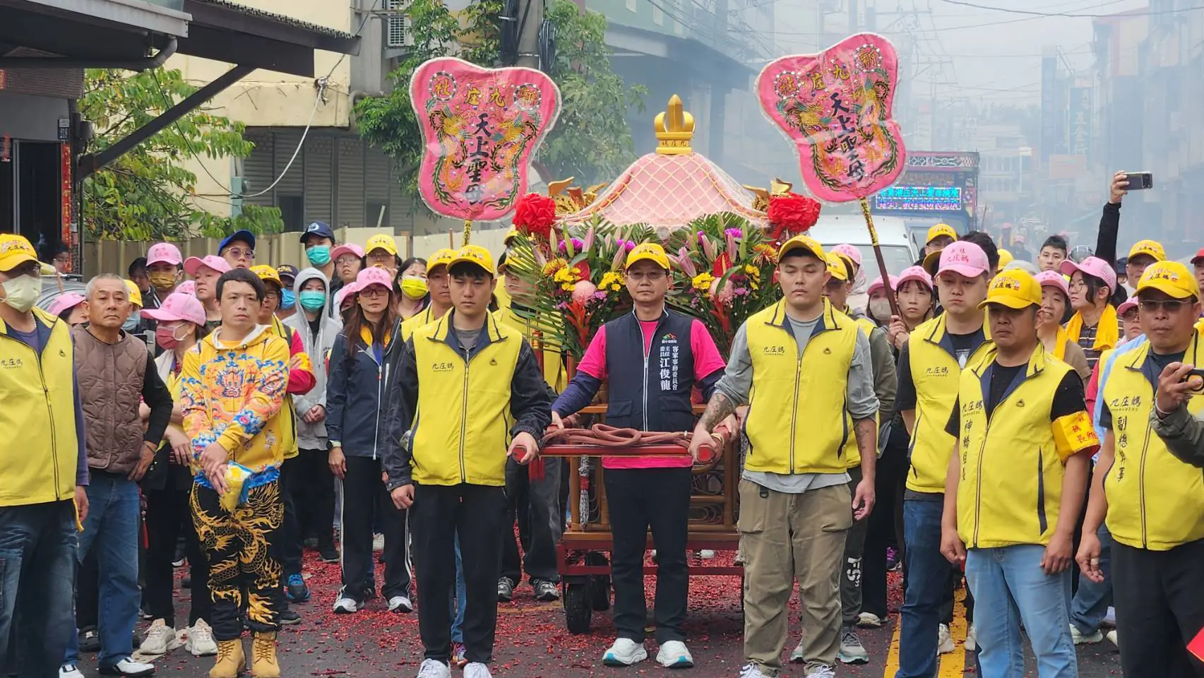 新社九庄媽大年初四熱力全開　凌晨四點集合遊庄遶境