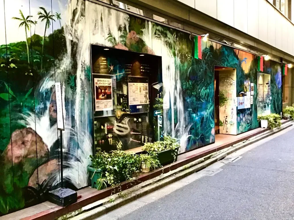 東京神保町走進世界最酷街區-品味古書與香料交織的城市風景