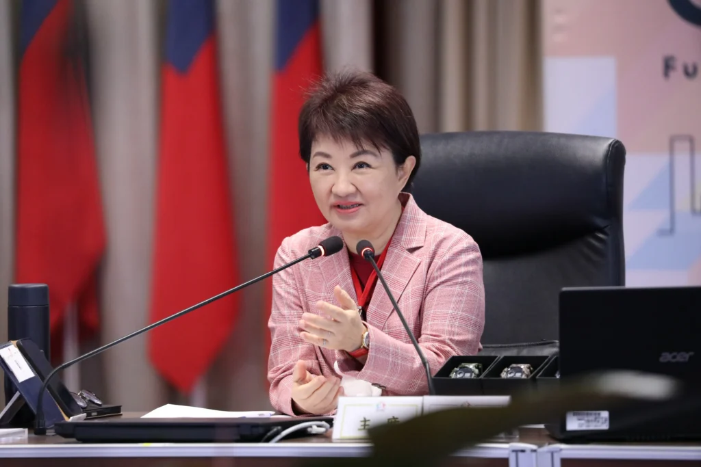 入營送迷彩電子錶、探視帶漢堡可樂　盧市長：役男服役是神聖責任-市府要做役男最強後盾