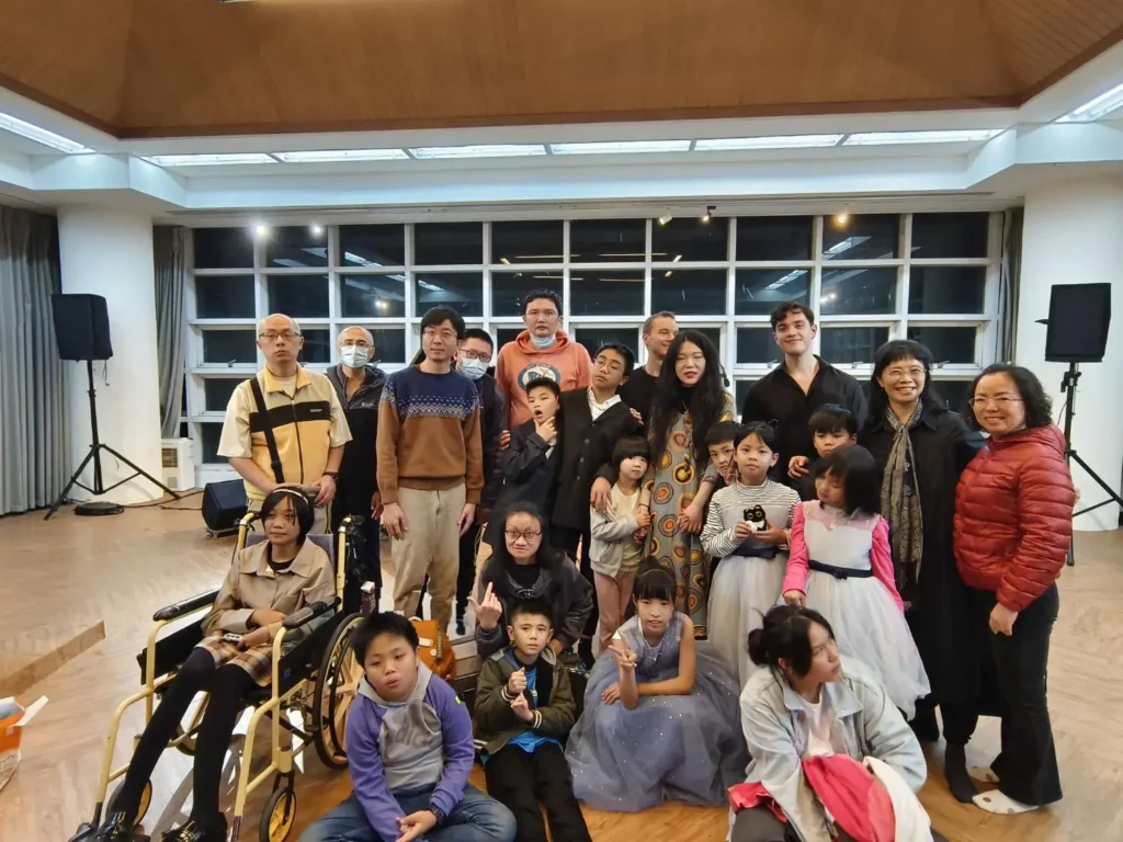 鄉親限定：家門口的國際級音樂饗宴-大手攜小手共創社區共享藝術-50位鄉民走進東華音樂之夜