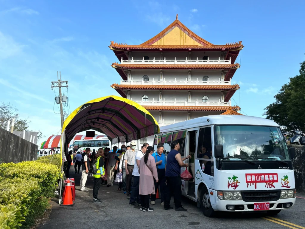 清明掃墓更便利！-　中市5區3/14起免費接駁上路-民政局長籲提前祭祖或線上追思