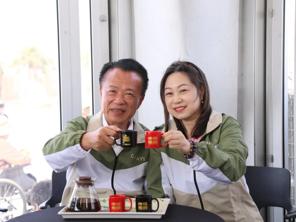 白色情人節浪漫加碼　2026台灣燈會「啡嚐嘉義館」送阿里山百合花束