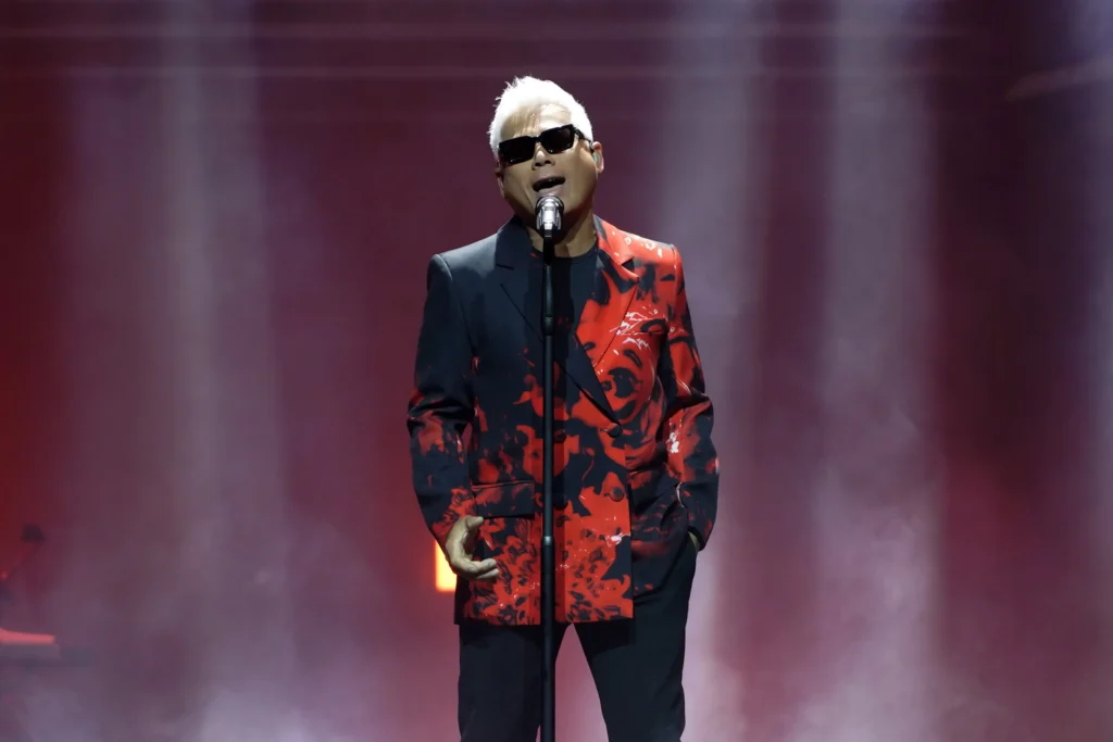 巫啟賢(太傻)前奏一響北流秒變大型ktv「六壯士」助陣「麻吉費洛蒙大爆發」