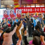 陸空齊發　立委吳宗憲力挺徐欣瑩　竹北竹東問政會站台、陪掃夜市