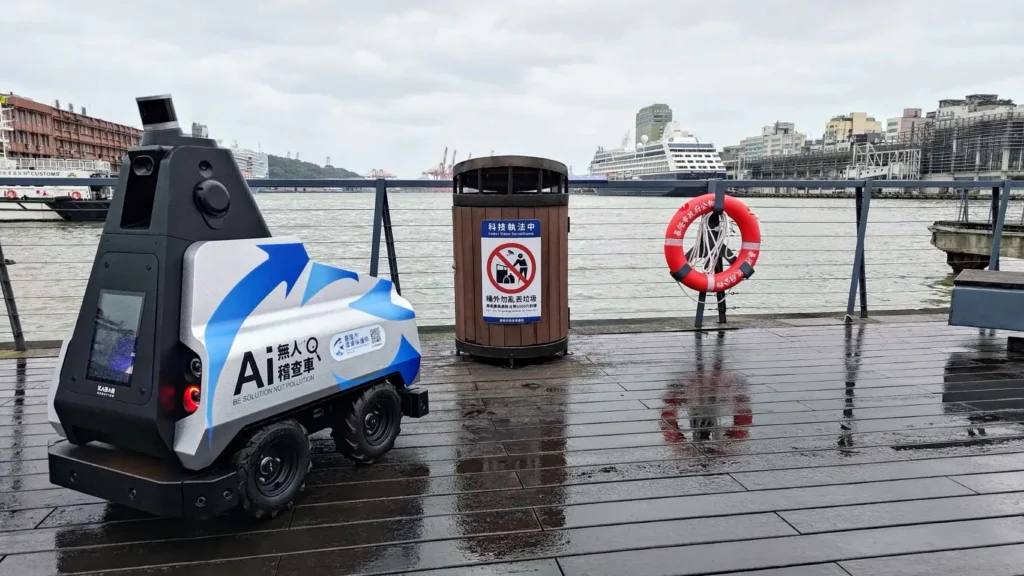 謝國樑考察引進!基隆啟用「ai無人稽查車」 四月起正式上線抓髒亂