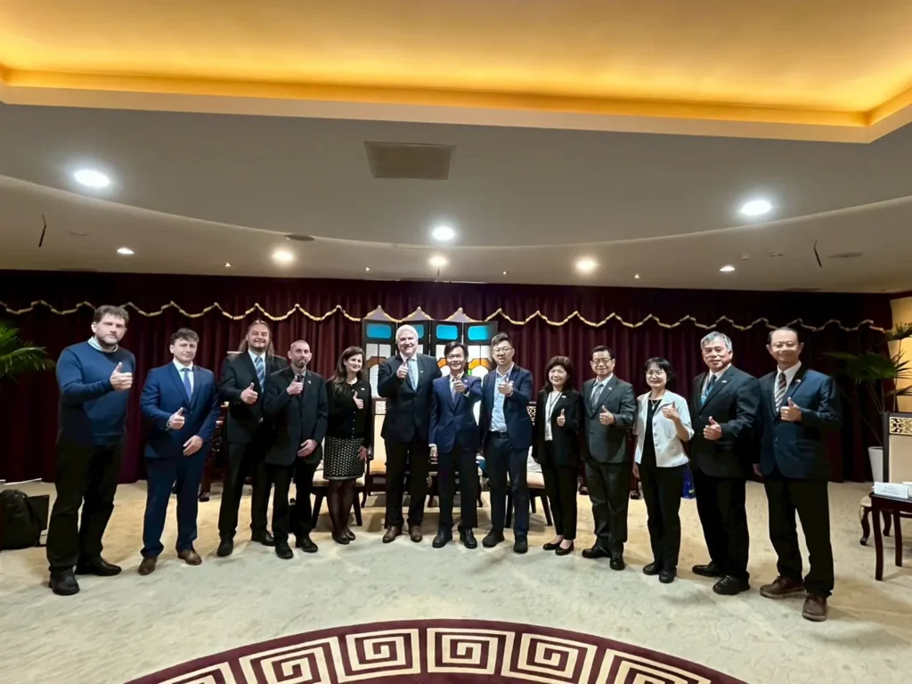 捷克維索基納省副省長拜會中市府　林副秘書長：深化智慧城市與醫療文化交流