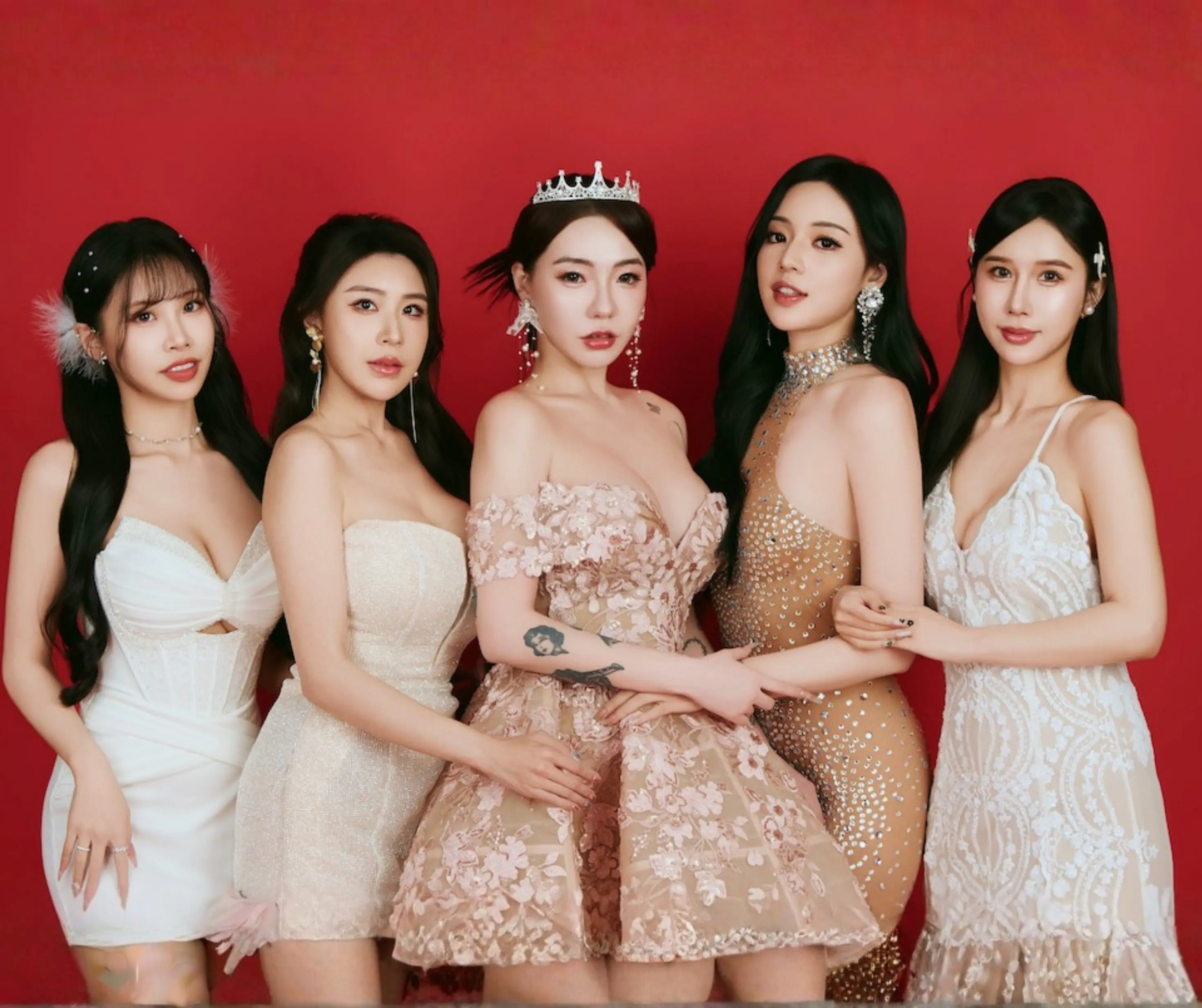 第七屆-jkf-百大女郎-雅捷強勢奪下冠軍寶座-展現《頂尖之上》魅力