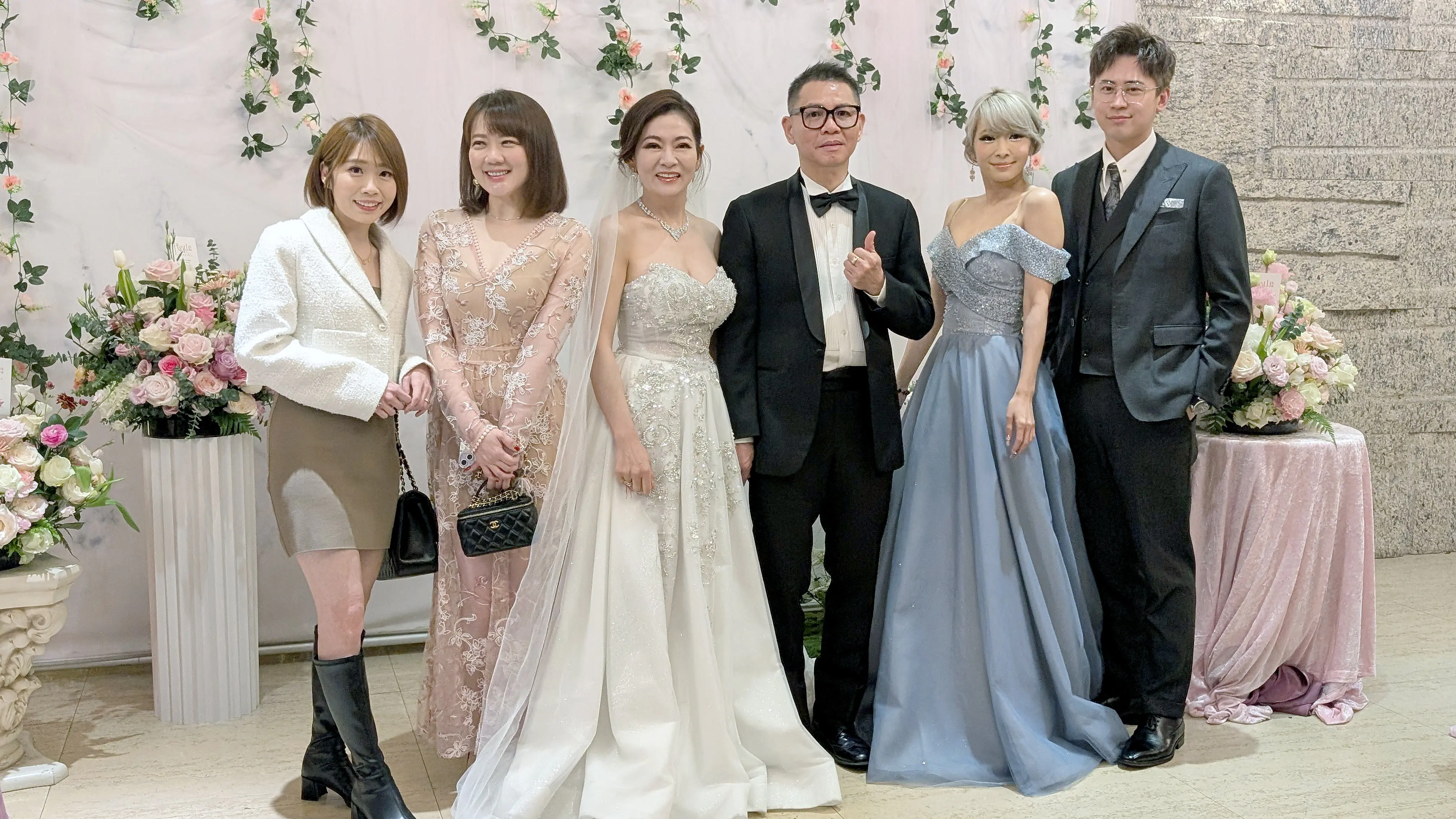 財經主播劉盈盈席開百桌世紀婚宴-黃仁勳親筆加持致賀