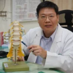 下肢麻木竟是脊椎腫瘤作祟　微創手術助30歲男重拾行走能力