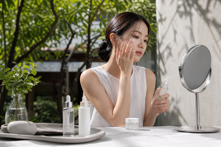 韓國精華液擦上去秒起屑？不是搓泥是這個步驟出了問題