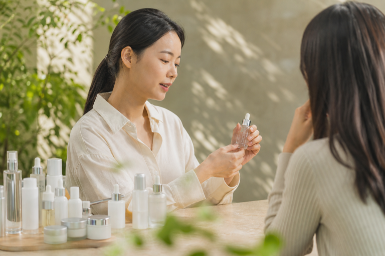 韓國精華液「空瓶回購率」為什麼這麼高？從成分到使用體感，搞懂回購前真正該確認的事